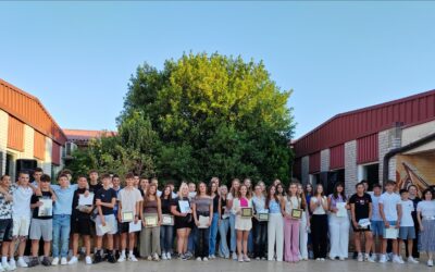 SVEČANA PODJELA SVJEDODŽBI OSMAŠIMA / CERIMONIA SOLENNE DI CONSEGNA DELLE PAGELLE AGLI ALUNNI DELLE OTTAVE CLASSI