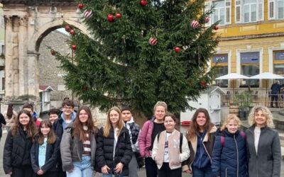 Terenska nastava: Sajam knjiga, posjet studiju HRT/Radio Pula – L’uscita didattica a Pola: la Fiera del libro, visita allo studio HRT/Radio Pola